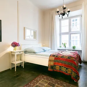 Fall In Apartament